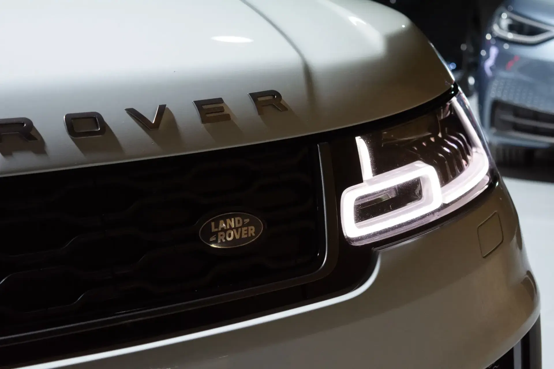 Land Rover Range Rover Sport P400e Hybrid HSE 53