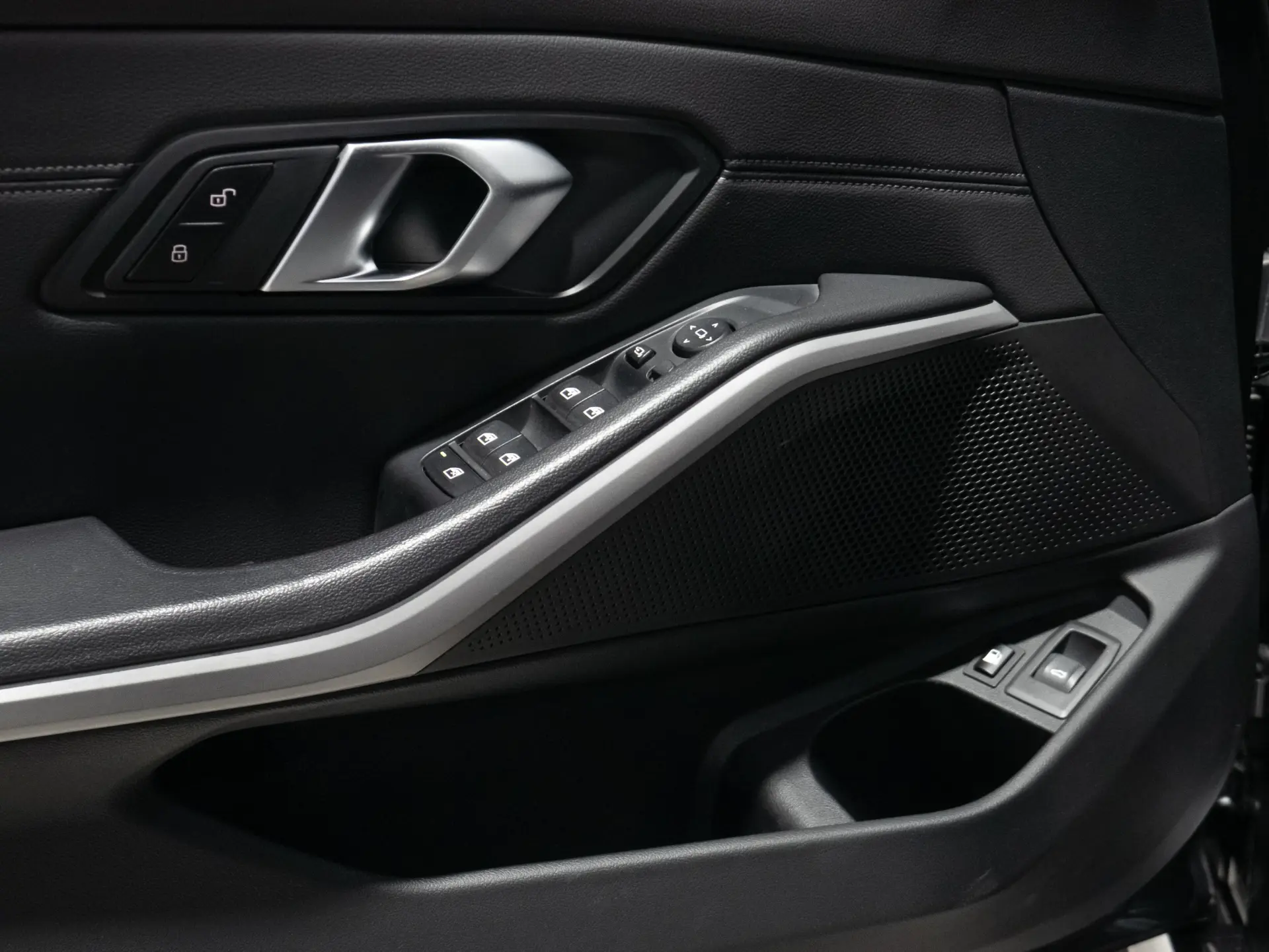 BMW 320 320e full look M3 36