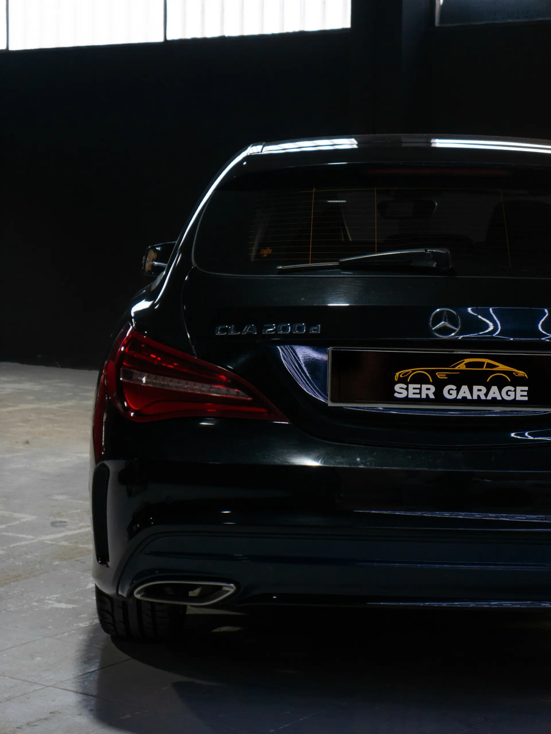 Mercedes-Benz CLA 200 d Shooting Brake AMG Line Aut. 9