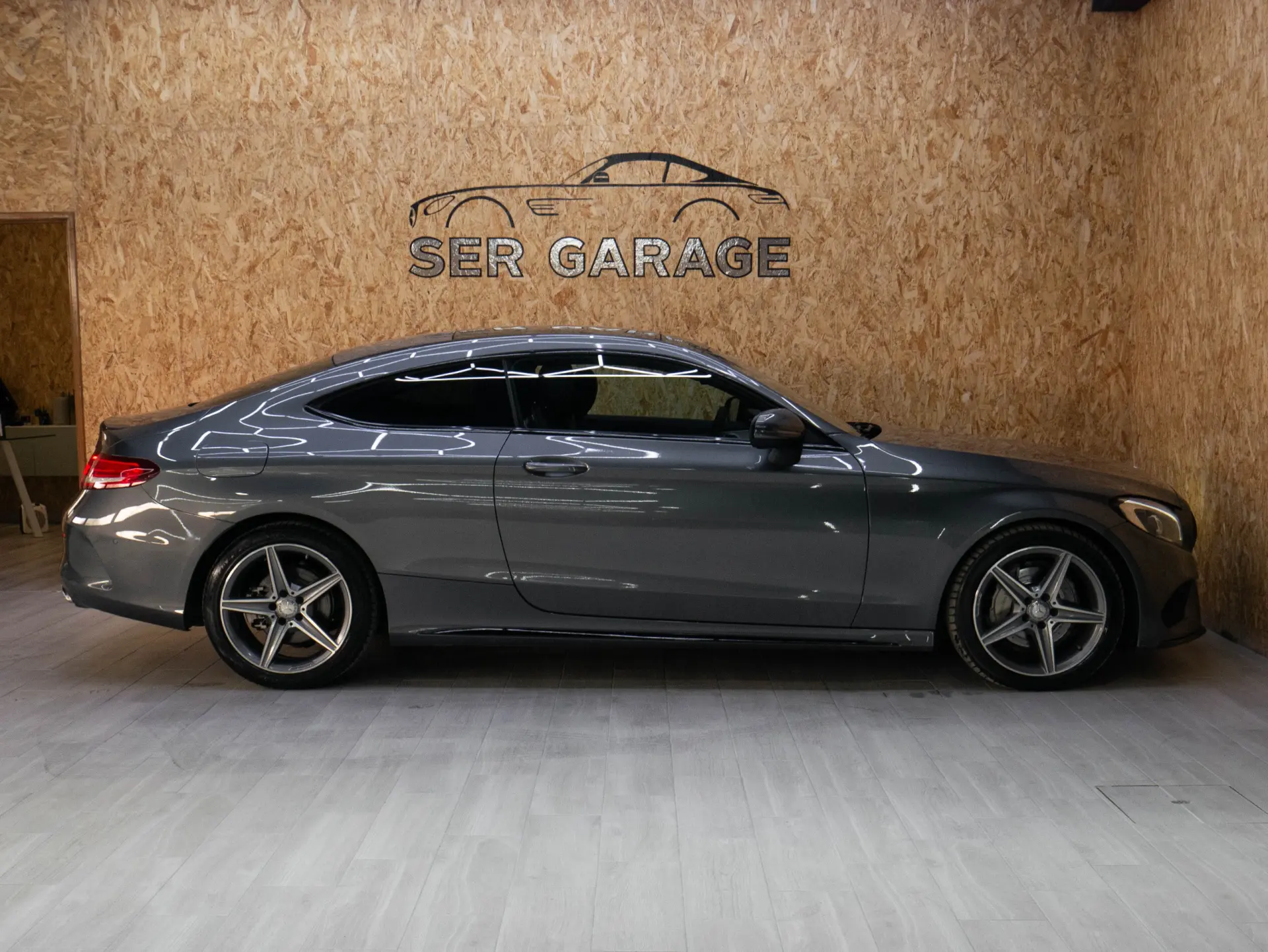 Mercedes-Benz C 220 c220d coupe 17
