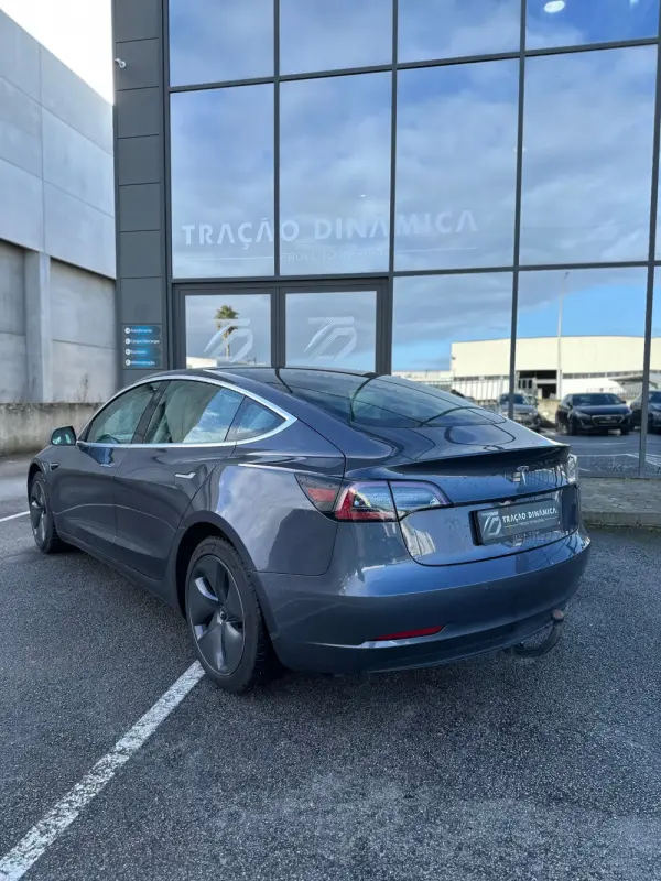 Tesla Model 3 Standard Range Plus RWD 8