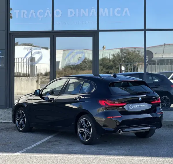 BMW 118 i Aut. Sport Line 7