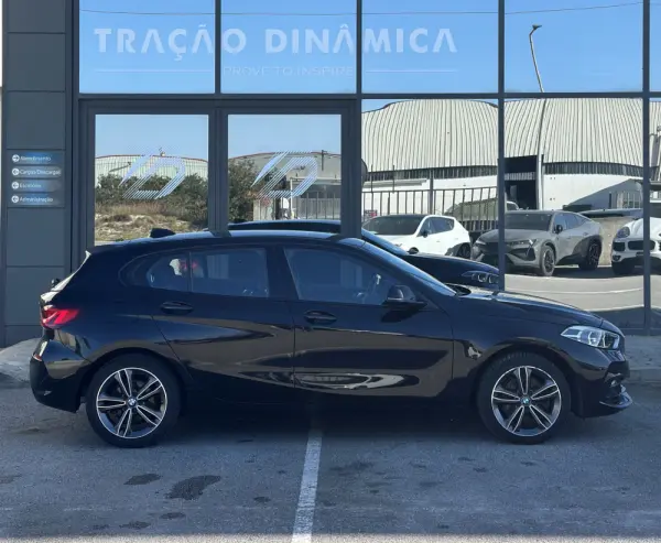 BMW 118 i Aut. Sport Line 10