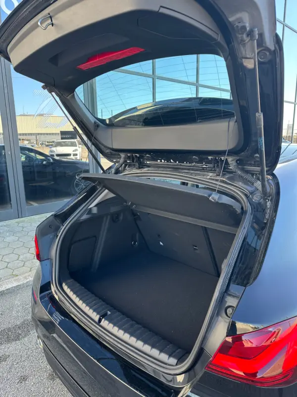 BMW 118 i Aut. Sport Line 23