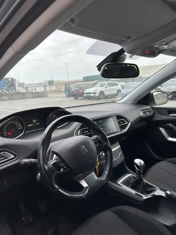 Peugeot 308 1.5 BlueHDi Active Pack 10