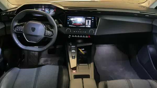 Peugeot 308 1.6 Hybrid Allure e-EAT8 9