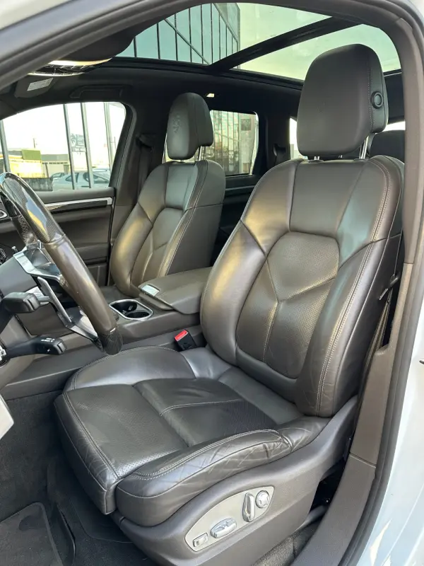 Porsche Cayenne E-Hybrid Tiptronic S 36