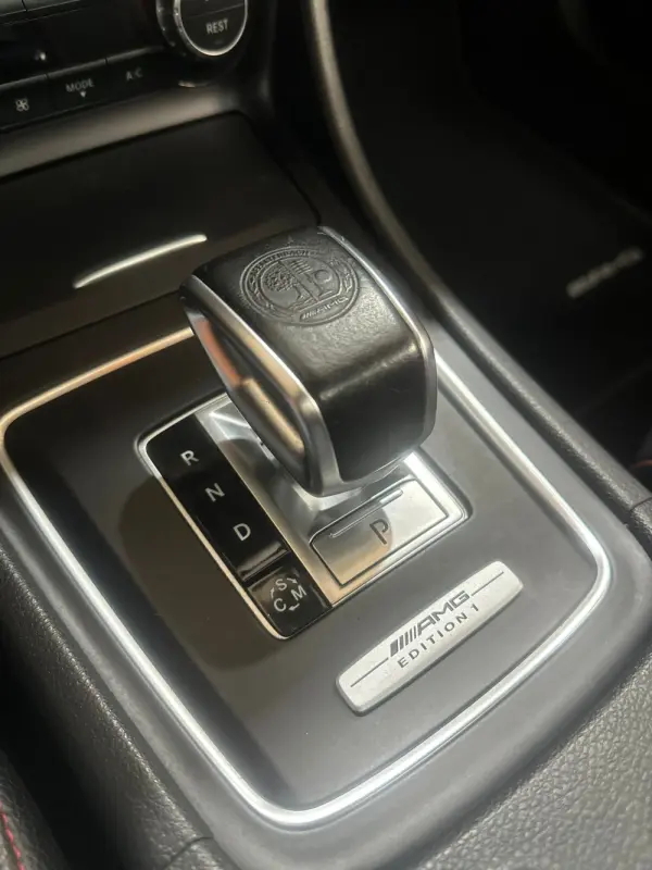 Mercedes-Benz CLA 45 AMG Outro 12