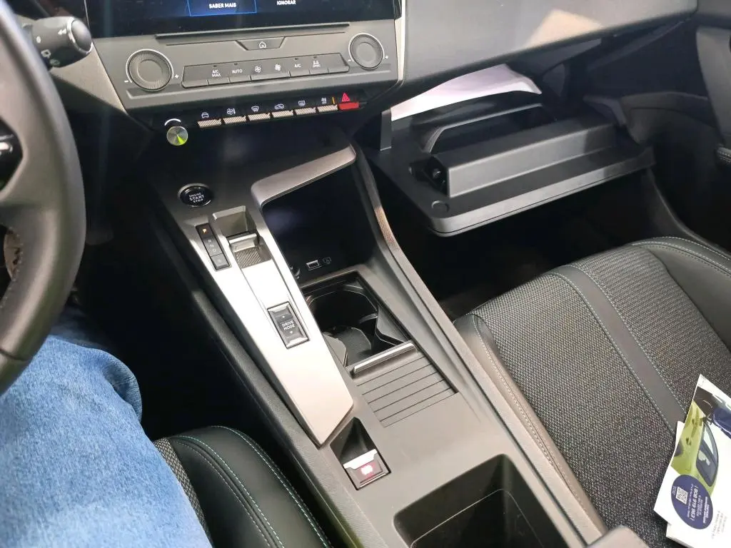 Peugeot 308 1.6 Hybrid Allure e-EAT8 8