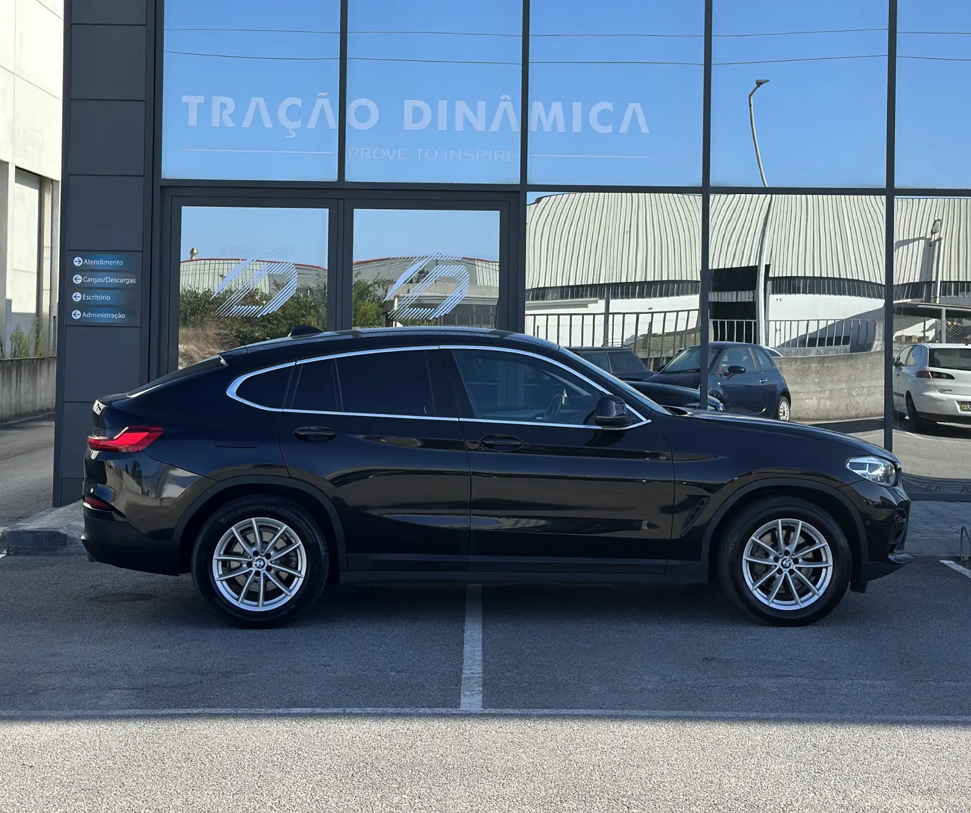BMW X4 30 d xDrive Advantage Auto 7