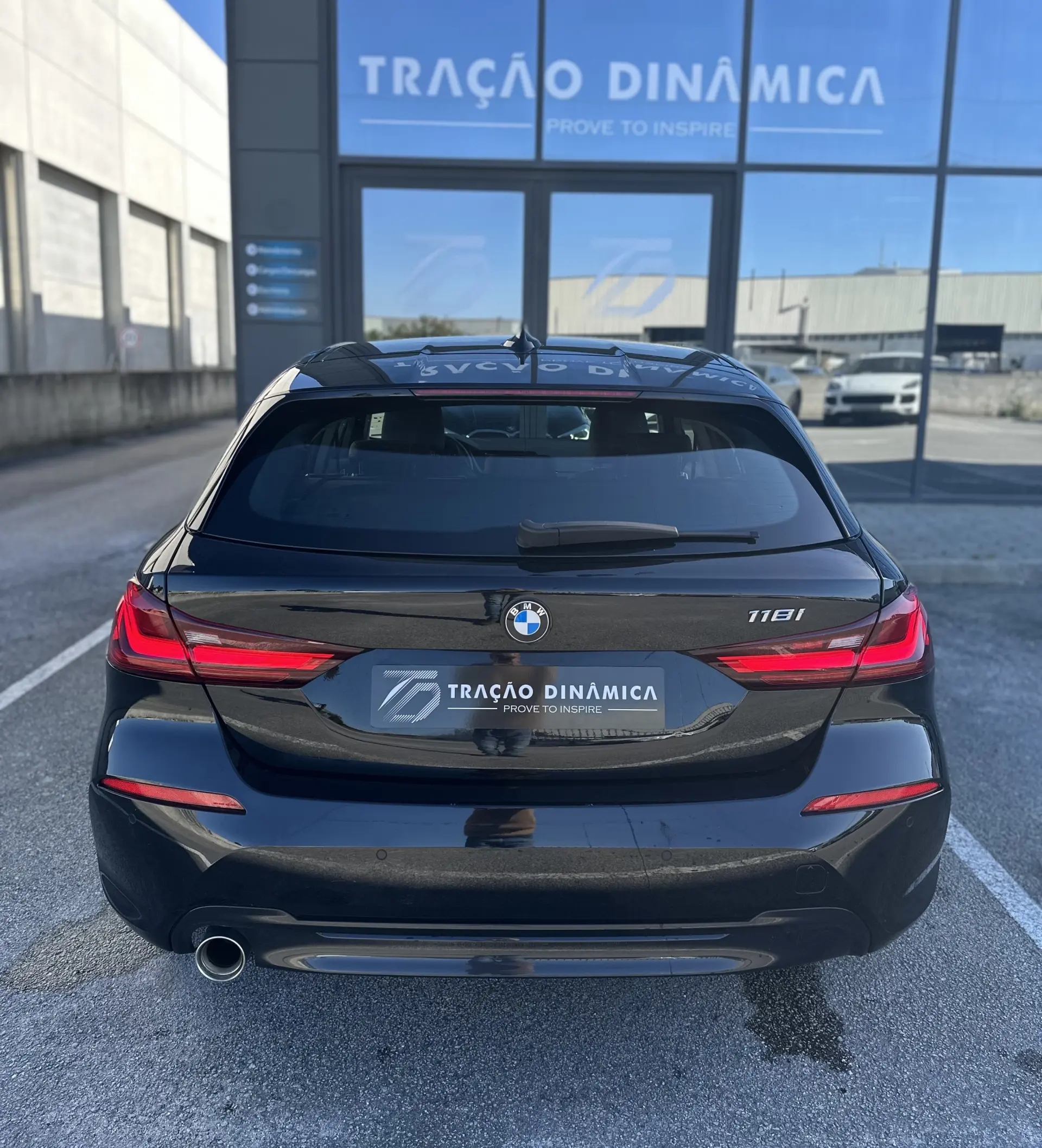 BMW 118 i Aut. Sport Line 6