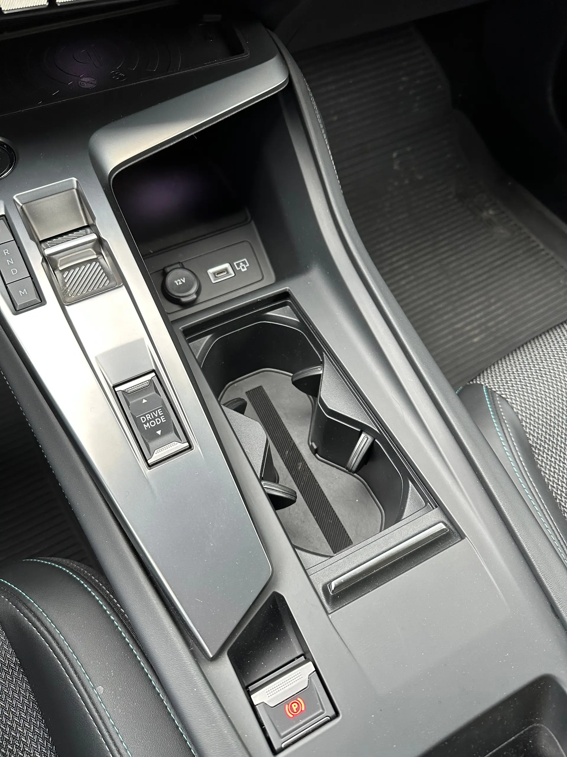 Peugeot 308 1.5 BlueHDi Allure EAT8 22