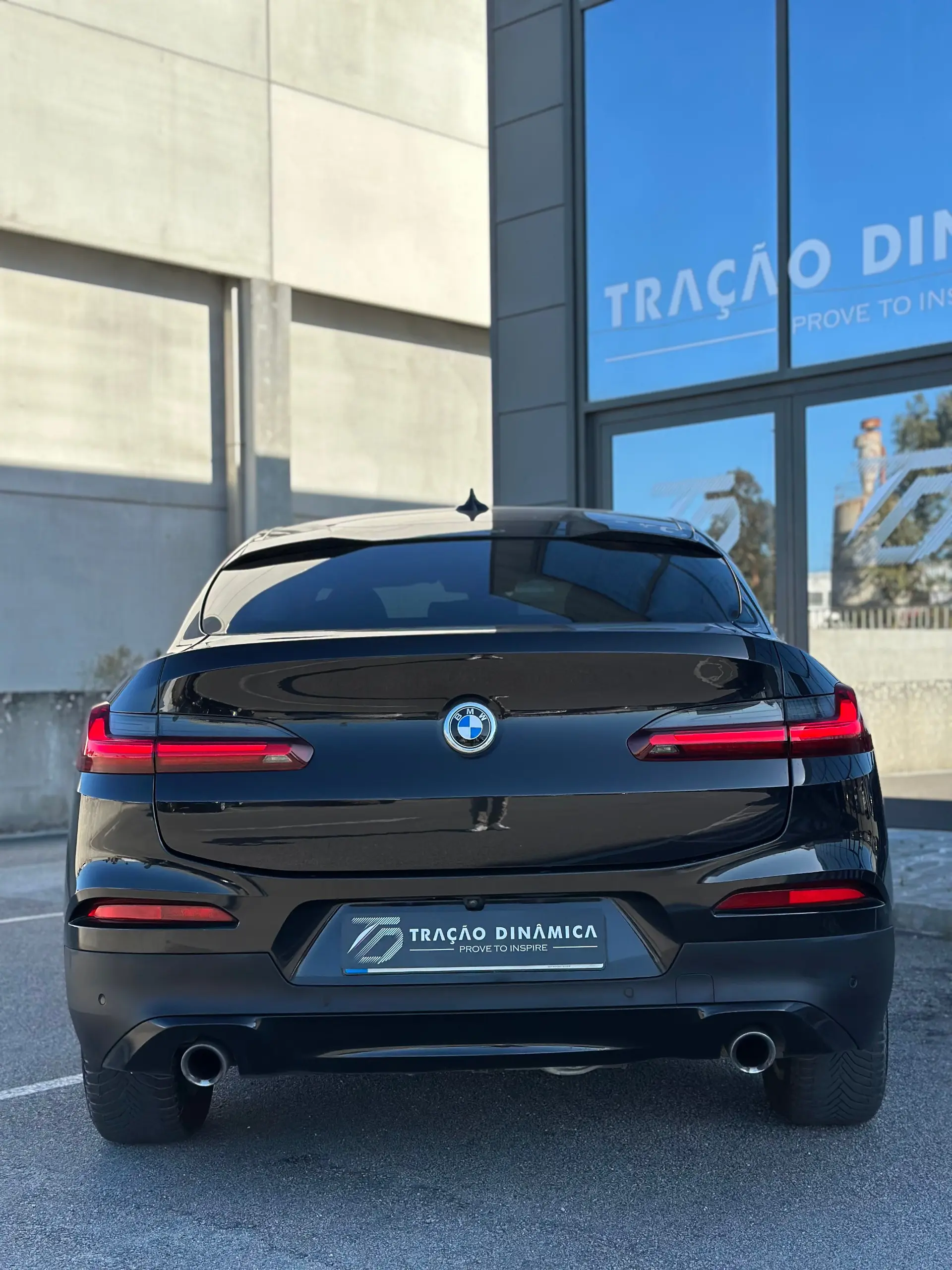 BMW X4 30 d xDrive Advantage Auto 9