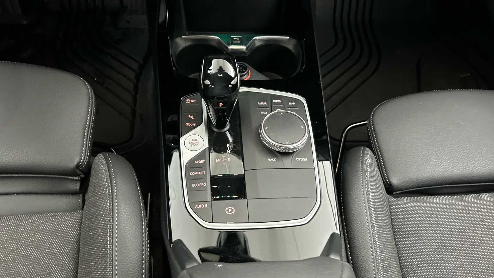 BMW 118 i Aut. Sport Line 13