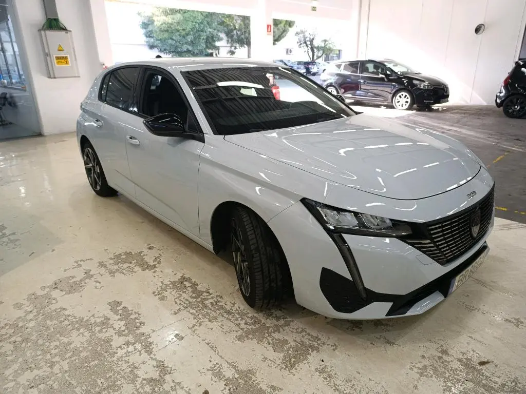 Peugeot 308 1.6 Hybrid Allure e-EAT8 2