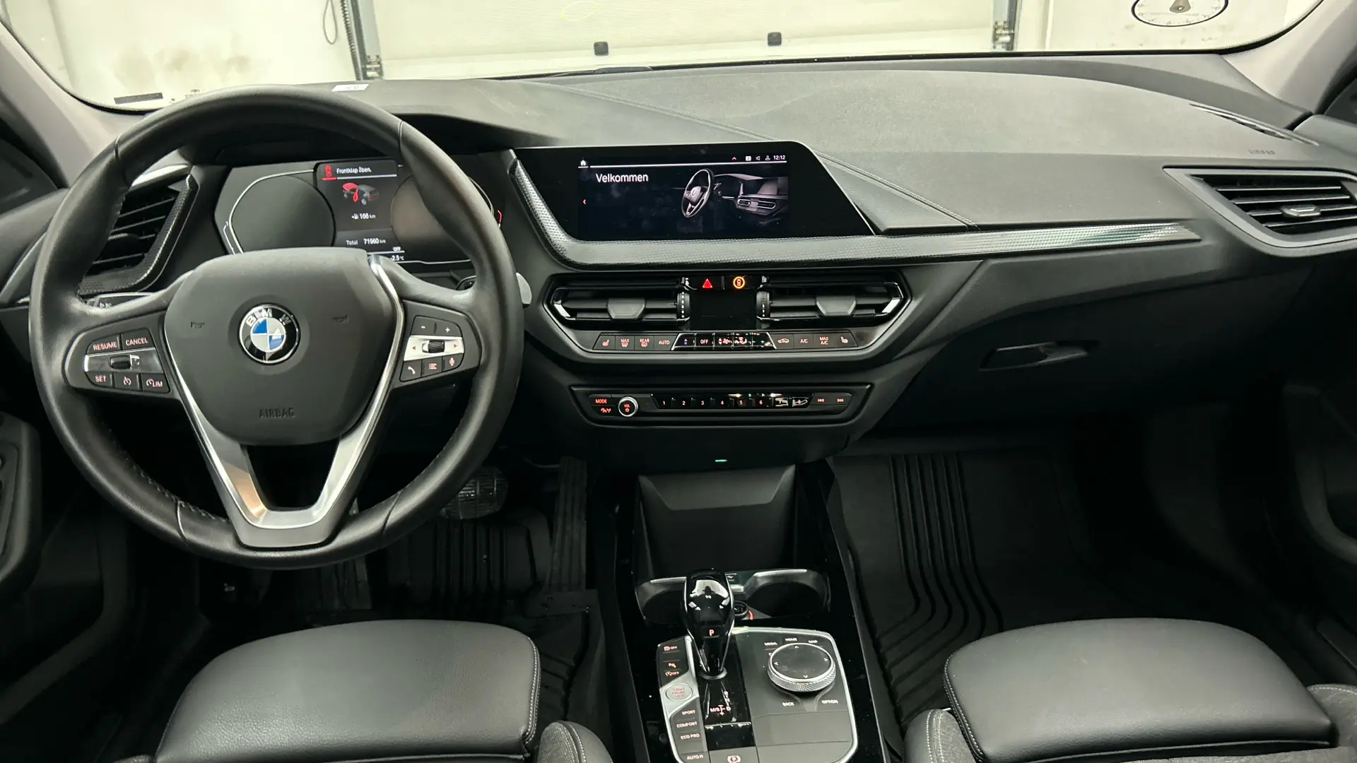 BMW 118 i Aut. Sport Line 12