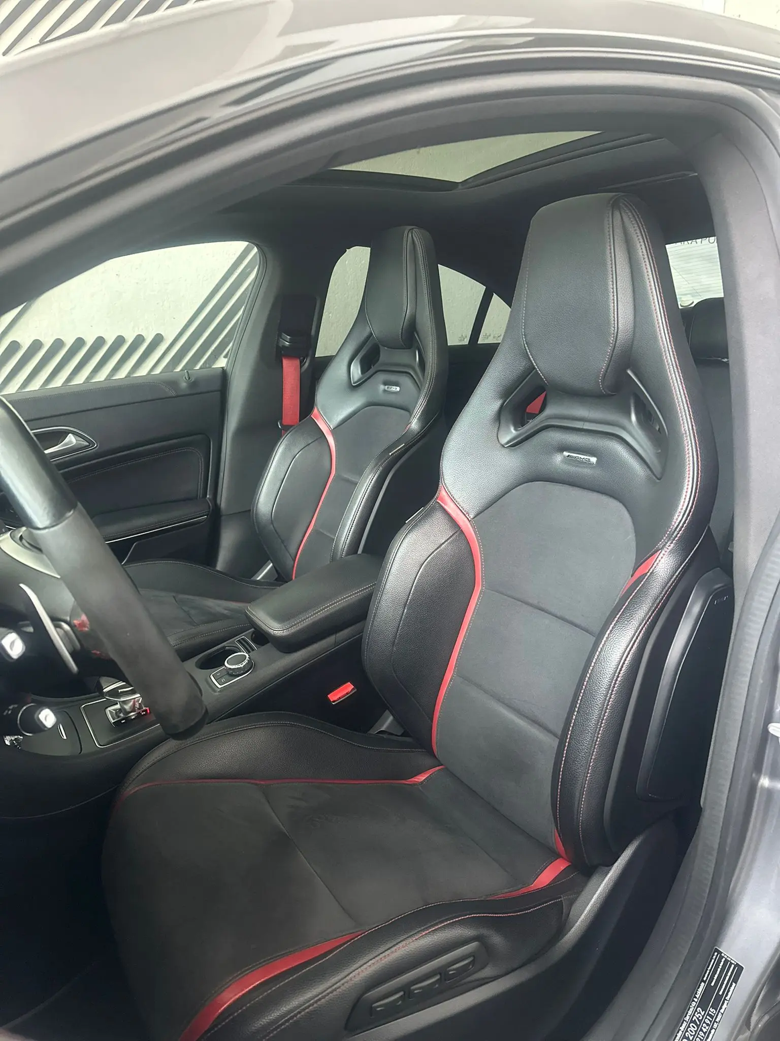 Mercedes-Benz CLA 45 AMG Outro 6