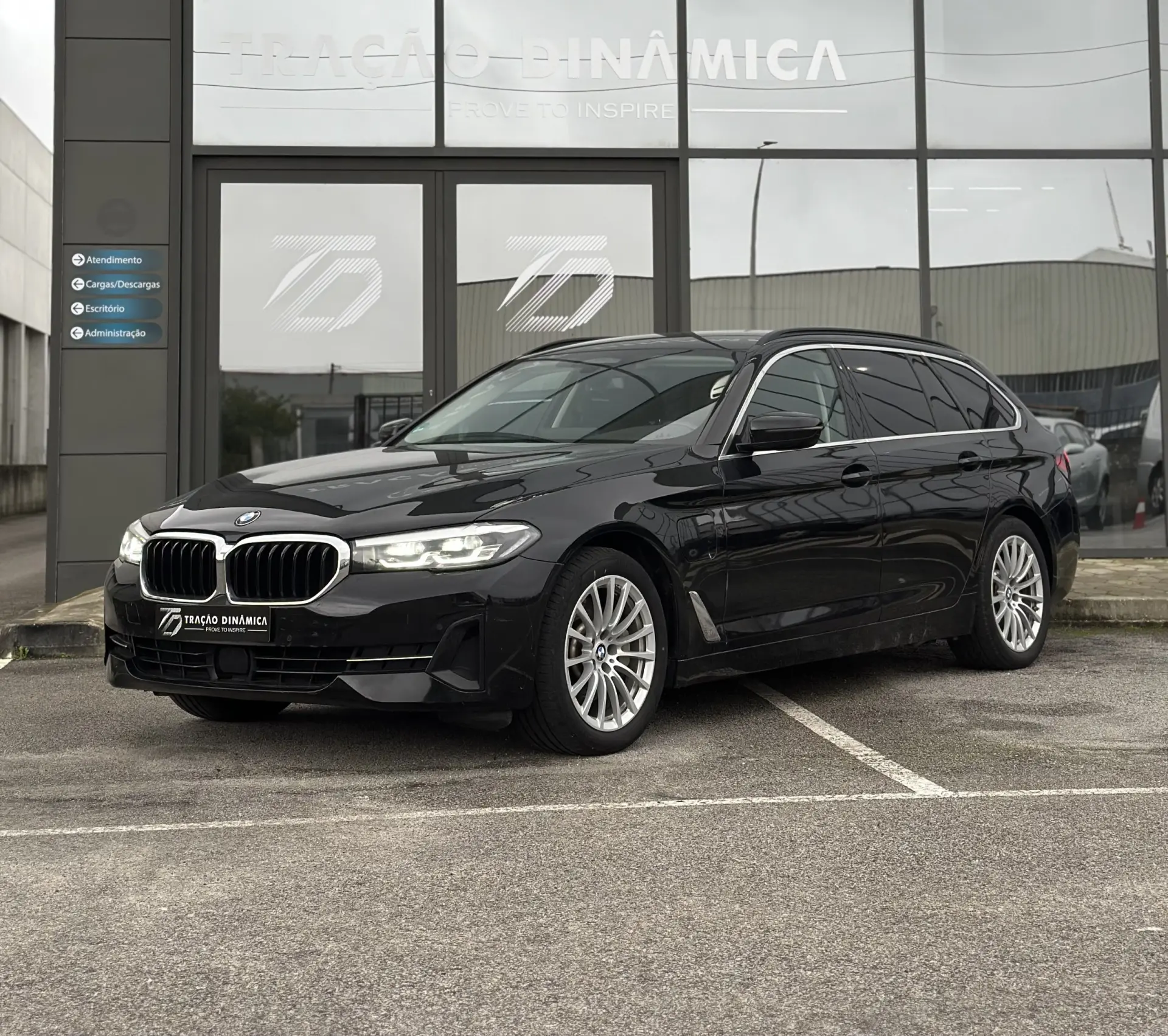 BMW 530 e Aut. Luxury Line 2