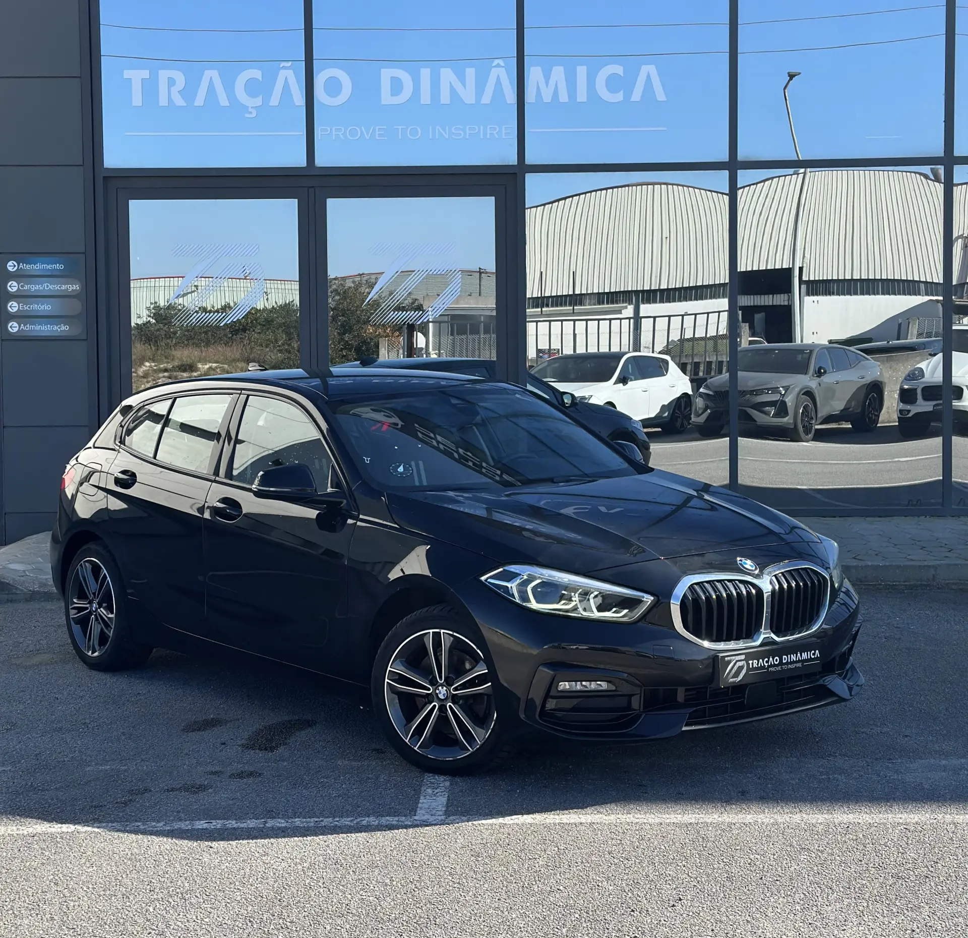 BMW 118 i Aut. Sport Line 3
