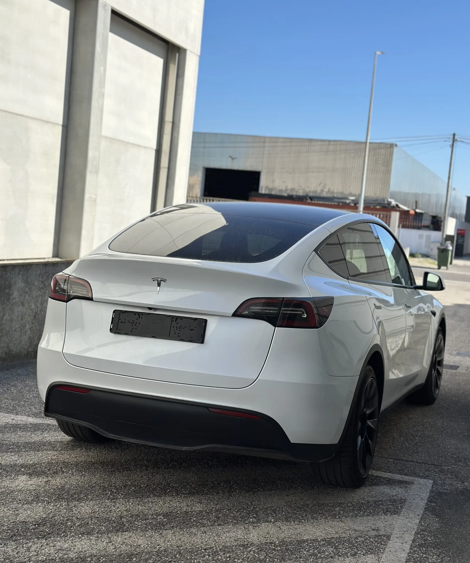 Tesla Model Y RWD 3
