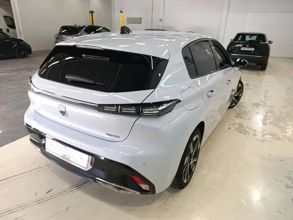Peugeot 308 1.6 Hybrid Allure e-EAT8 3
