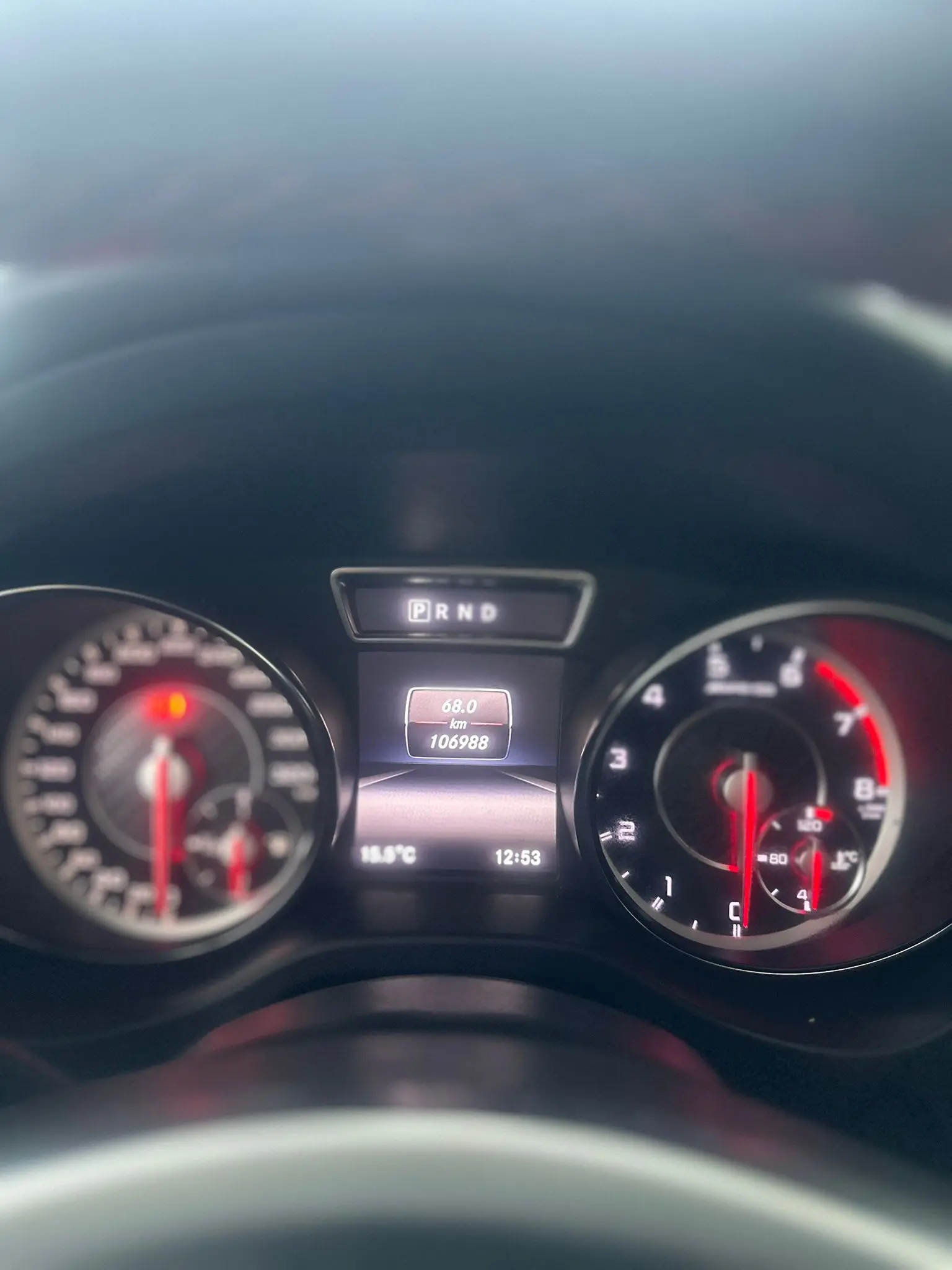 Mercedes-Benz CLA 45 AMG Outro 9