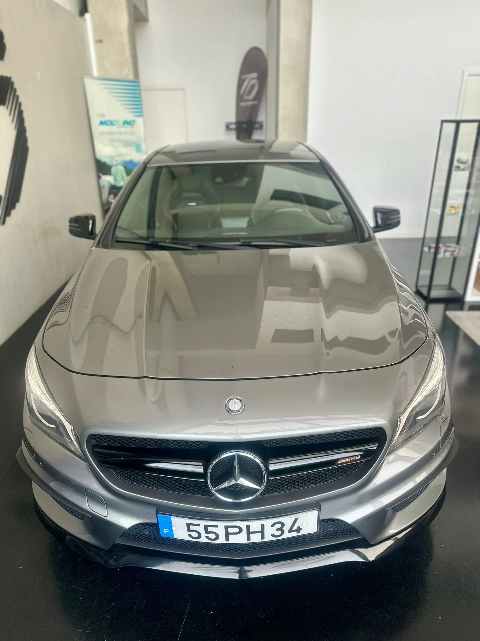 Mercedes-Benz CLA 45 AMG Outro 5