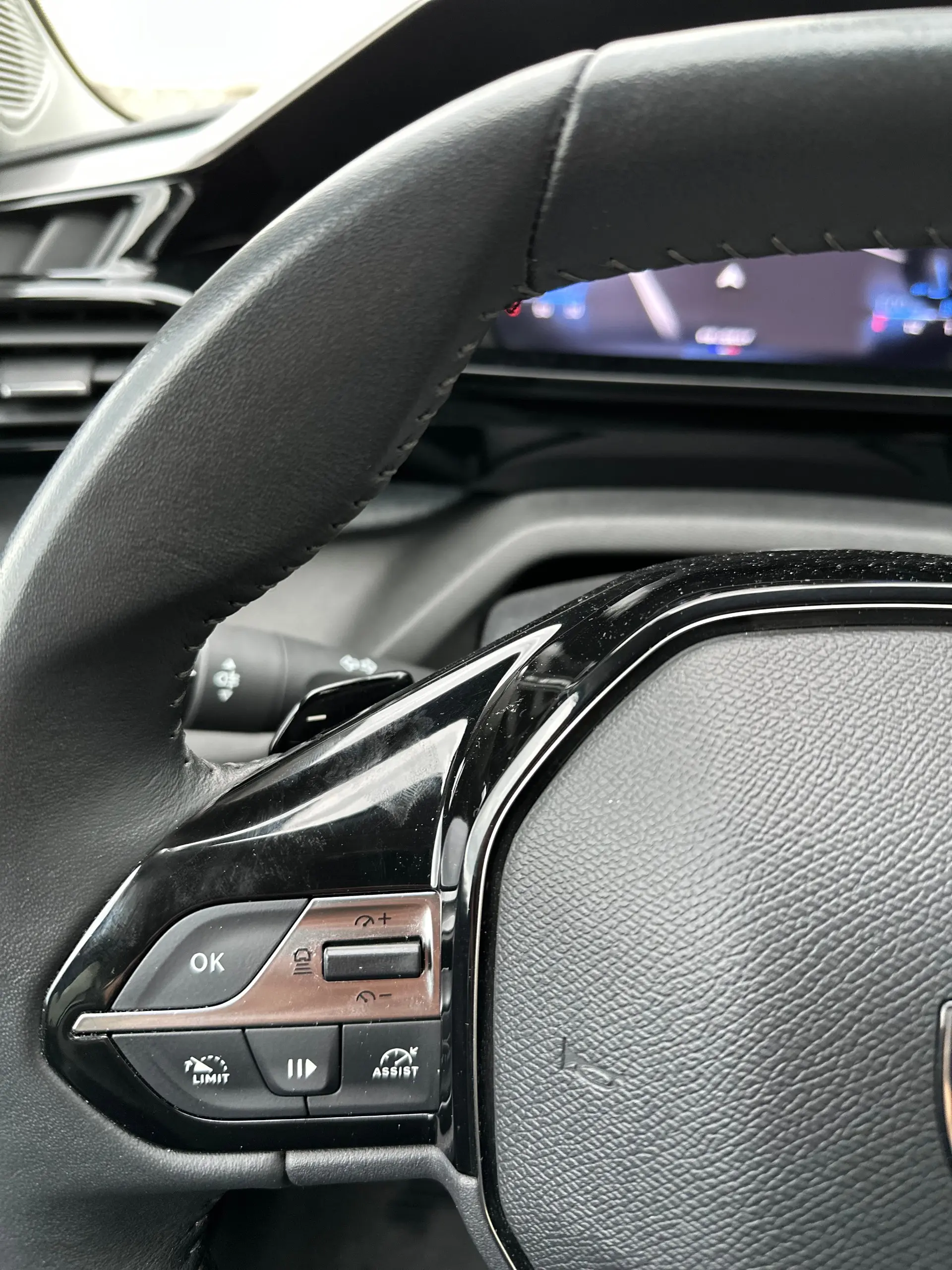 Peugeot 308 1.5 BlueHDi Allure EAT8 20