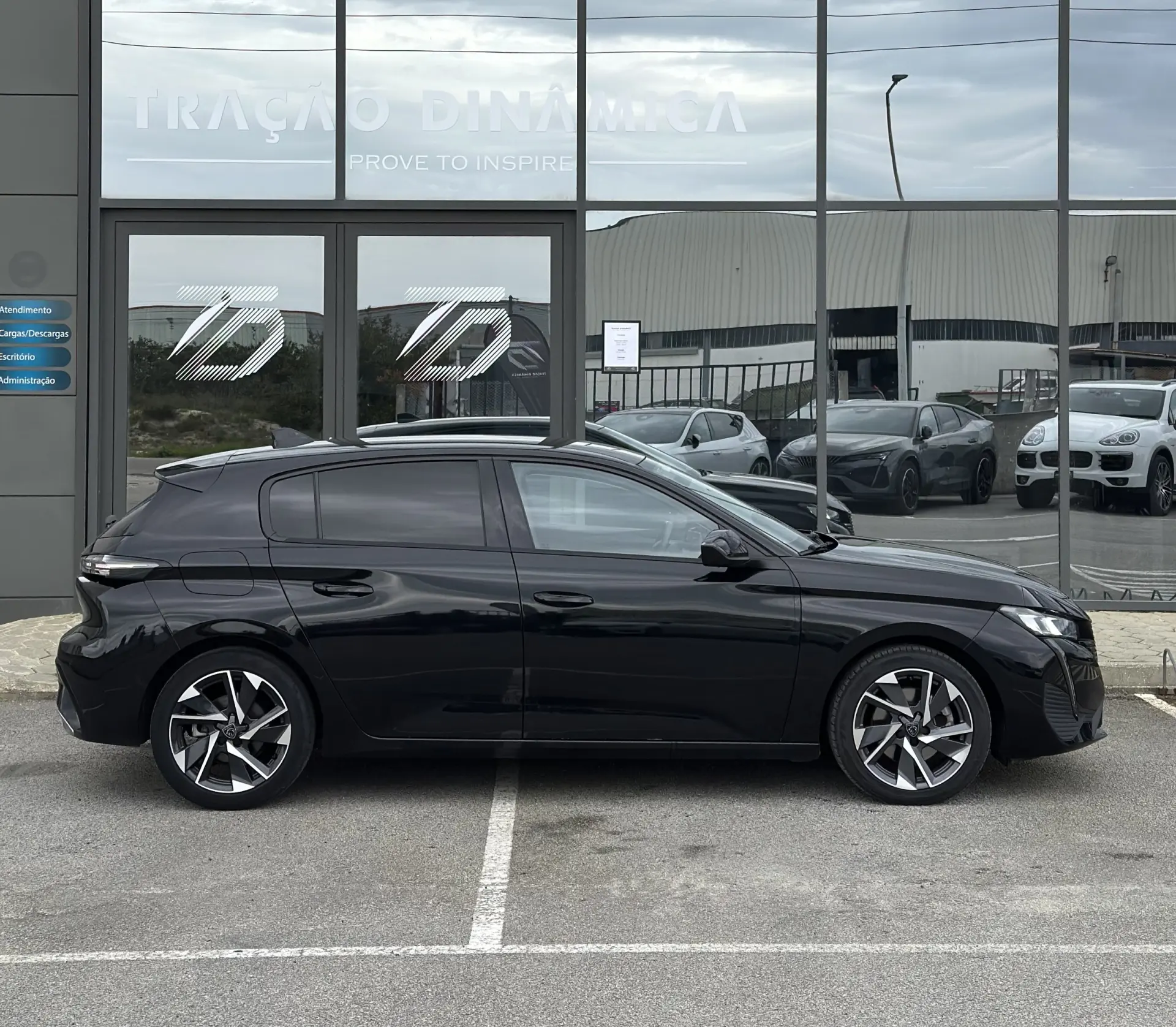 Peugeot 308 1.5 BlueHDi Allure EAT8 4