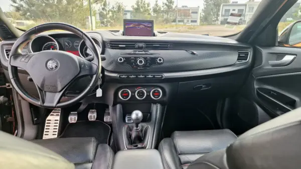 Alfa Romeo Giulietta 2.0 JTDM Collezione 16