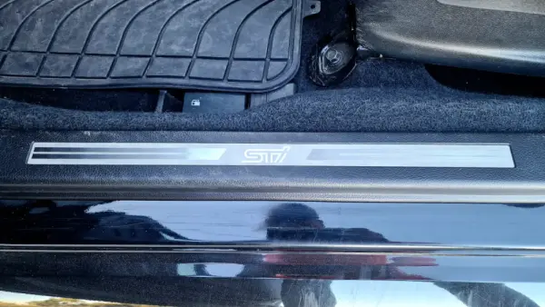 Subaru Impreza 2.5 WRX STi 12