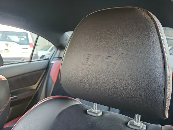 Subaru Impreza 2.5 WRX STi 13