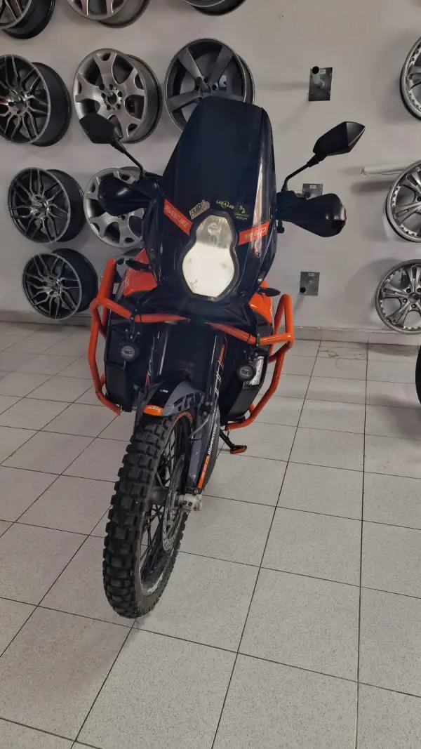 KTM 950 Aventure 12