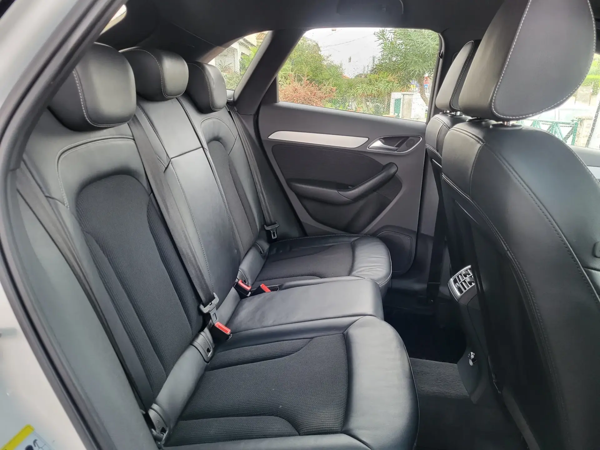 Audi Q3 2.0 TDI S-line 13