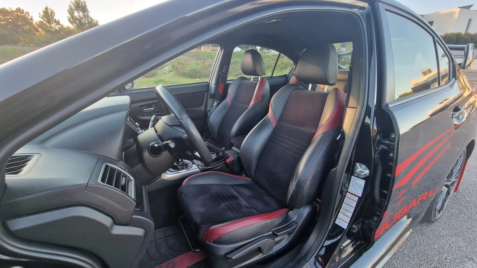 Subaru Impreza 2.5 WRX STi 10