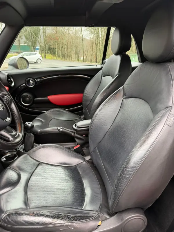 MINI Cabrio Cooper D 18