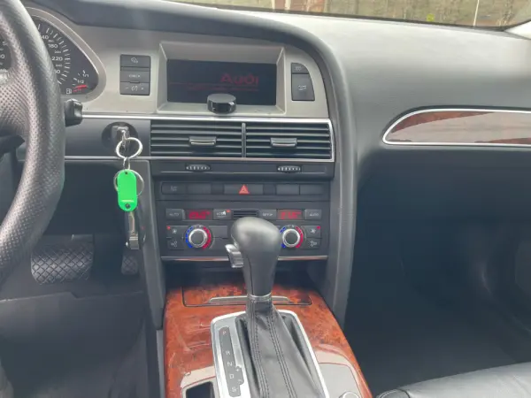 Audi A6 2