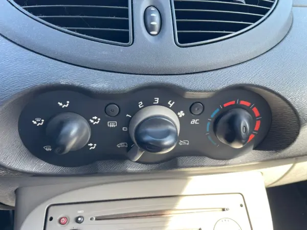Renault Twingo 14