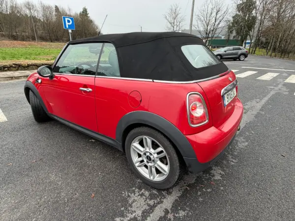 MINI Cabrio Cooper D 5
