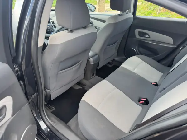 Chevrolet Cruze 4