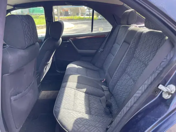 Mercedes-Benz C 180 6