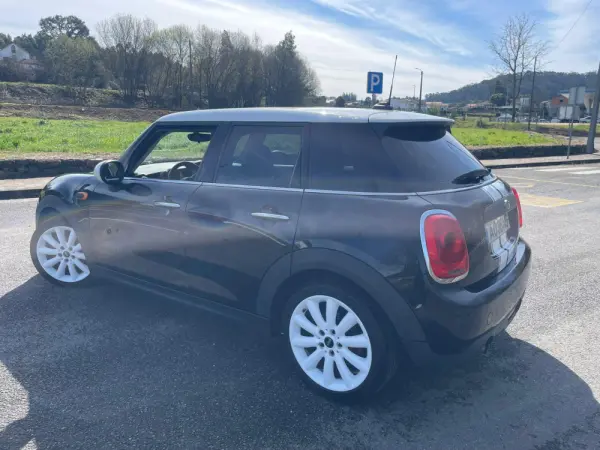 MINI 5 Portas One D 17