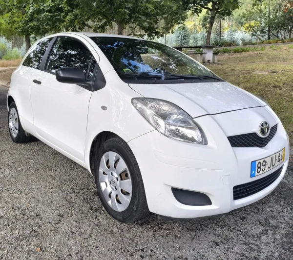 Toyota Yaris 4