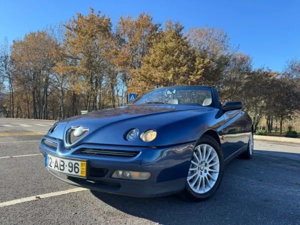 Alfa Romeo Spider 17