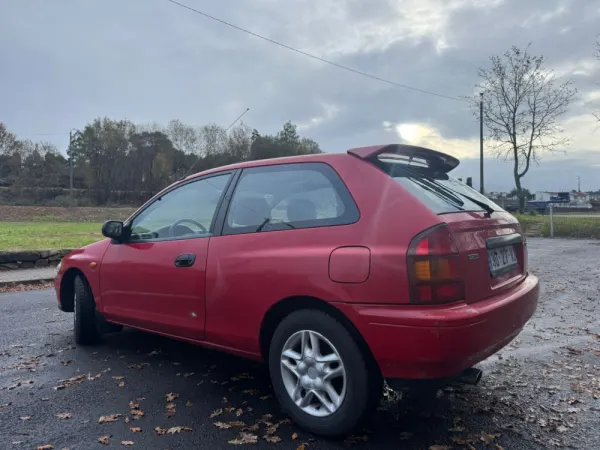 Mazda 323 6