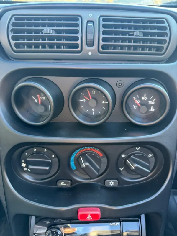 Alfa Romeo Spider 16