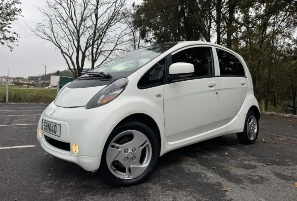 Mitsubishi i-MiEV 6