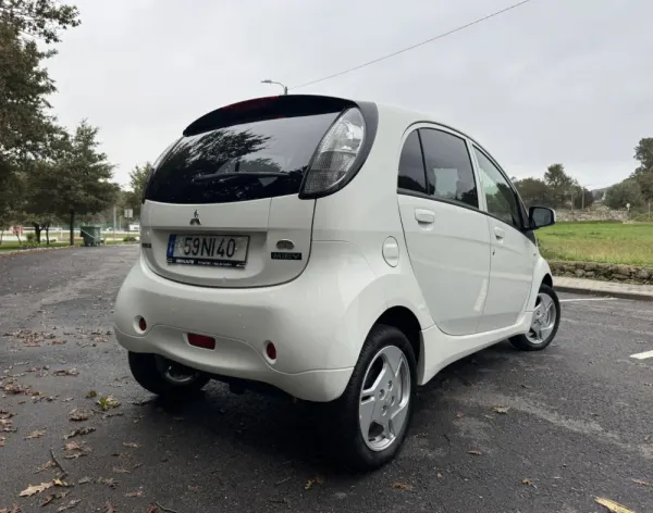 Mitsubishi i-MiEV 3