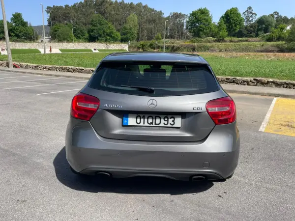 Mercedes-Benz A 180 11