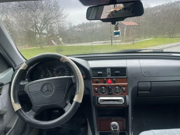 Mercedes-Benz C 220 4
